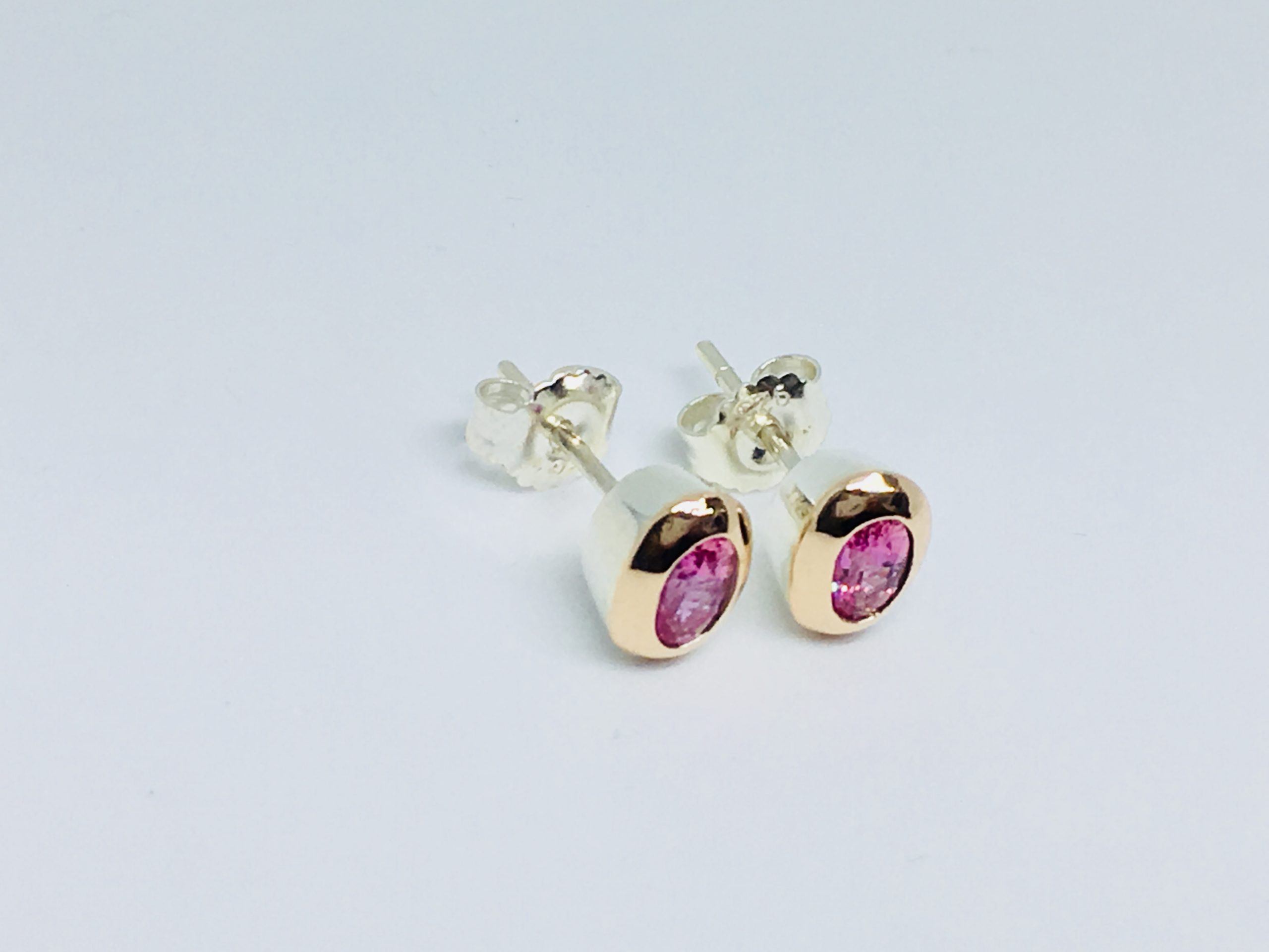 E9F18AD4-2054-4826-B39A-246D184D13BE