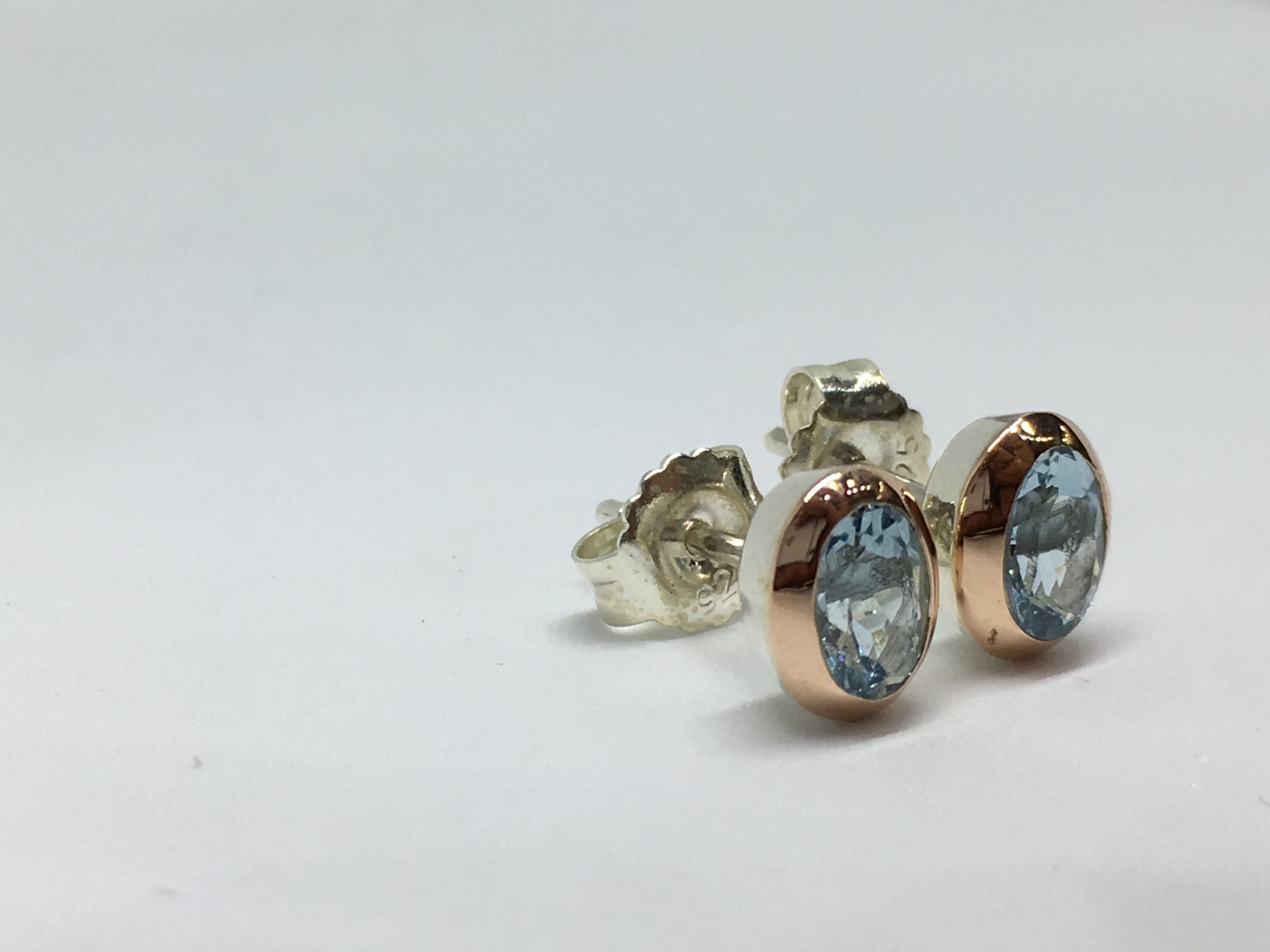 Aqua_Earstuds3